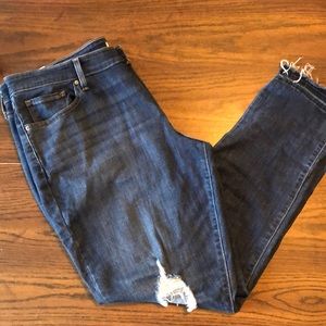 Levi’s distressed skinny jeans